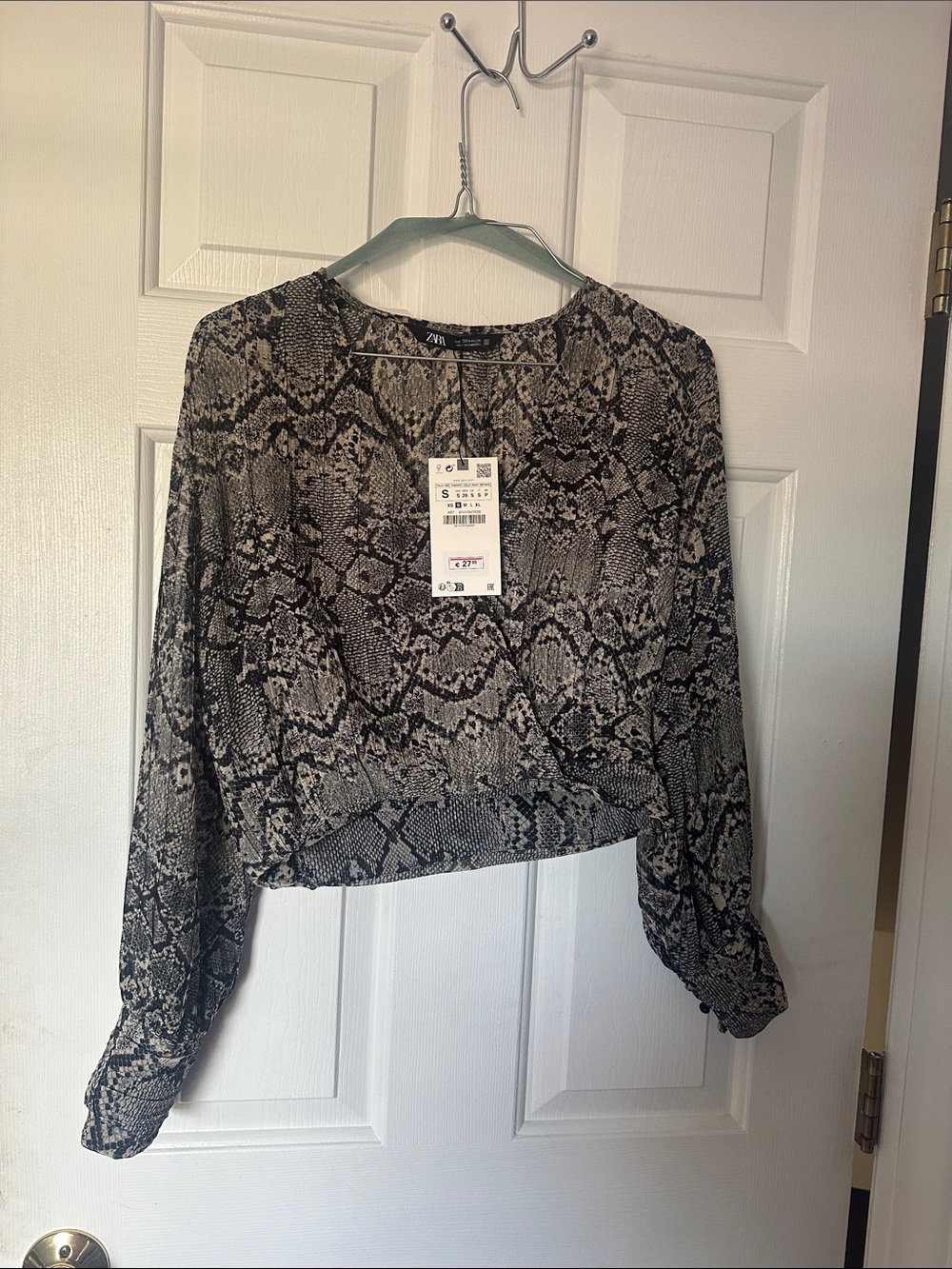 Zara Black and White Snake-Print Long Sleeve Blouse